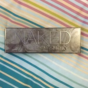 Urban Decay Naked Smokey Palette